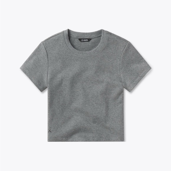 Cuts Tomboy Tee Cropped - Picture 6 of 8